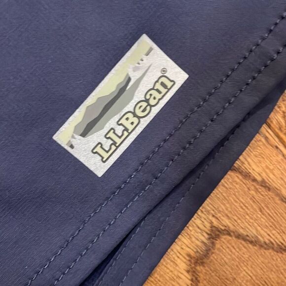 L.L. Bean men’s colorblock swim trunks size M - Picture 4 of 8